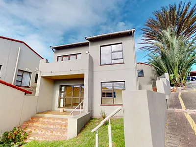 3 Bedroom Apartment For Sale in Port Elizabeth - 9Slo.webp