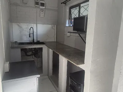 1 Bedroom House To Rent in Durban - rVA6.webp