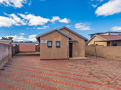 8 Bedroom House For Sale in Soweto - LnBO.webp