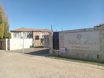 2 Bedroom Apartment For Sale in Potchefstroom - 5ZrZ.webp