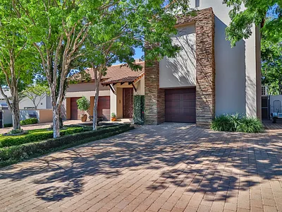 4 Bedroom House For Sale in Pretoria - 8OgZ.webp