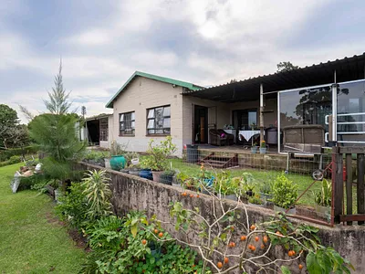 3 Bedroom House For Sale in Hillcrest - img