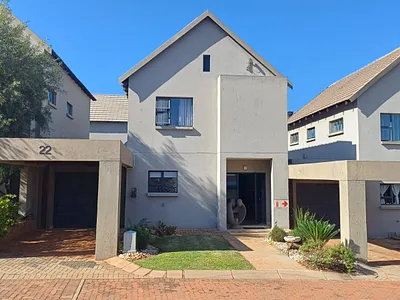 2 Bedroom Apartment For Sale in Hartbeespoort - 4i2W.webp