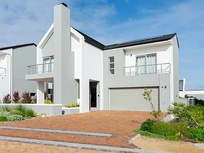 3 Bedroom House For Sale in Langebaan - img