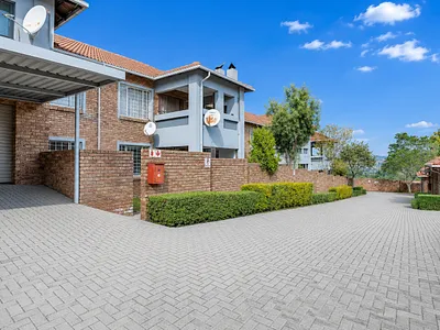 2 Bedroom Apartment For Sale in Raslou AH, Centurion - Ciby.webp