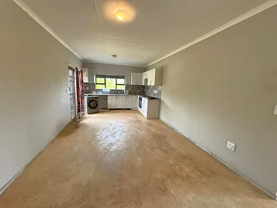 3 Bedroom House To Rent in St Francis Bay - new8.webp
