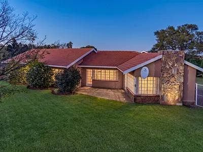 4 Bedroom House For Sale in Krugersdorp - tPZC.webp