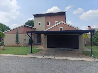 3 Bedroom House For Sale in Rustenburg - yFPh.webp