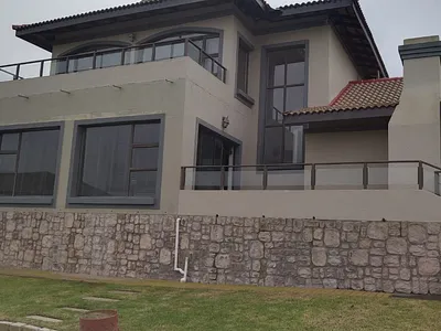 3 Bedroom House To Rent in Hartenbos - chSF.webp