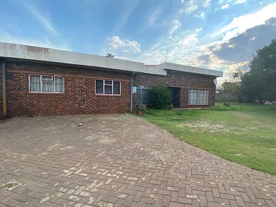 22 Bedroom House For Sale in Vereeniging - 2PK9.webp