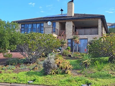 3 Bedroom House To Rent in Stilbaai West, Stilbaai - zHup.webp