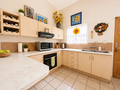 3 Bedroom House For Sale in Rustenburg - xNAT.webp