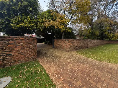 3 Bedroom House For Sale in Alberton - kfS3.webp