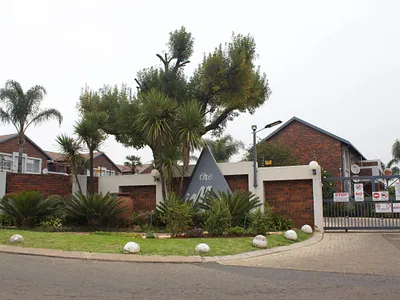 2 Bedroom Apartment For Sale in Kempton Park - img
