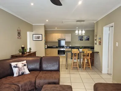 2 Bedroom Apartment For Sale in Kingsburgh - img