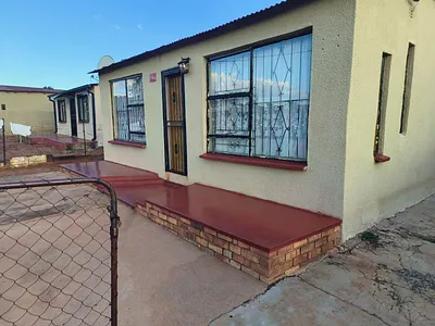 2 Bedroom House For Sale in Klerksdorp - dWA3.webp