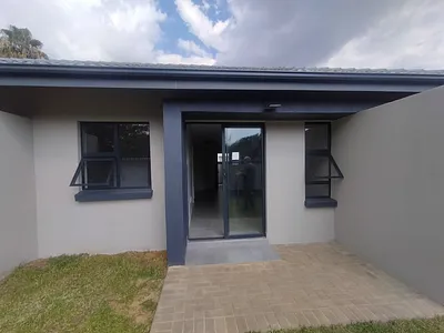 2 Bedroom Townhouse For Sale in Pretoria - l54b.webp