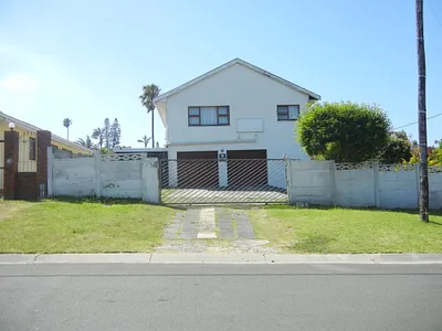 9 Bedroom House For Sale in East London - sAyQ.webp