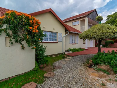 3 Bedroom House For Sale in Roodepoort - img
