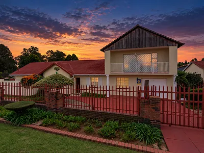 3 Bedroom House For Sale in Roodepoort - ATgb.webp