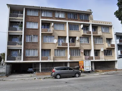 1 Bedroom Apartment For Sale in Port Elizabeth Central, Port Elizabeth - img