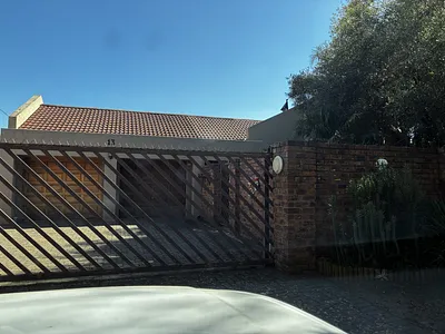 3 Bedroom House For Sale in Boksburg - Bq59.webp
