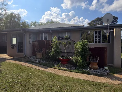 5 Bedroom House For Sale in White River - img