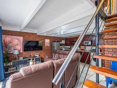 1 Bedroom Apartment For Sale in Port Elizabeth - img
