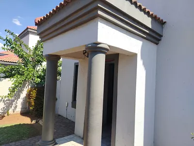 2 Bedroom Townhouse To Rent in Brakpan - GLkq.webp