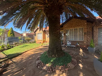 2 Bedroom Townhouse For Sale in Witbank - ws06.webp