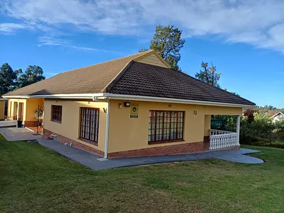 3 Bedroom House For Sale in Mooi River - TeO9.webp