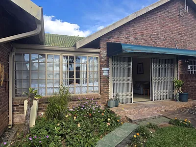 3 Bedroom House For Sale in Kingsview, White River - img