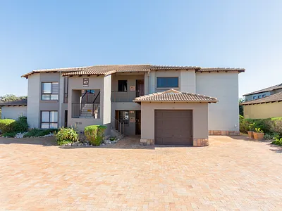 3 Bedroom Apartment For Sale in Langebaan - img