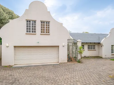 4 Bedroom House For Sale in Randburg - img