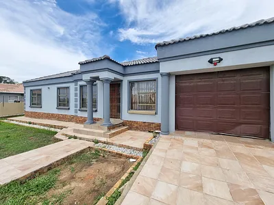 3 Bedroom House For Sale in Roodepoort - MGaj.webp