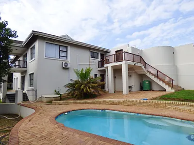 4 Bedroom House For Sale in Port Alfred - cf9v.webp