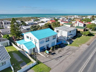 7 Bedroom House For Sale in Struisbaai - zmTw.webp
