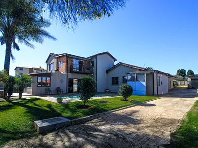 6 Bedroom House For Sale in Germiston - sbM2.webp