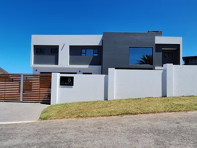 4 Bedroom House For Sale in Mossel Bay - img