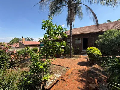 3 Bedroom House For Sale in Rustenburg - img