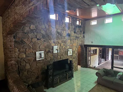 5 Bedroom House For Sale in White River - img