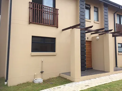 2 Bedroom Townhouse To Rent in East London - 6geQ.webp