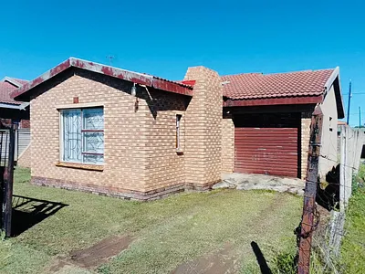 2 Bedroom House For Sale in Newcastle - img