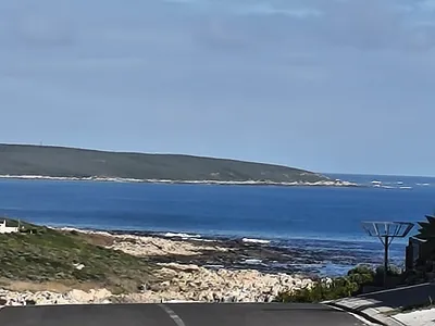 2 Bedroom House For Sale in Gansbaai - EHk0.webp