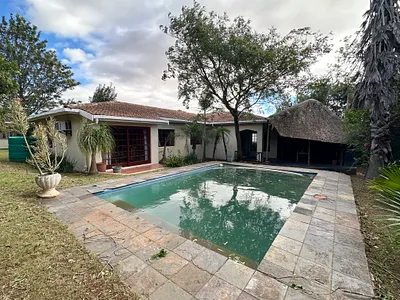 5 Bedroom House For Sale in Mthatha - 2ifL.webp