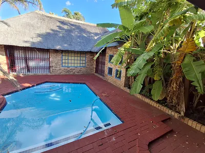 3 Bedroom House For Sale in Newcastle - img