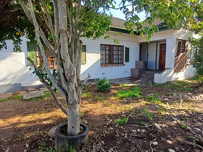 3 Bedroom House For Sale in Despatch - img