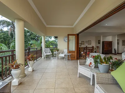 4 Bedroom House For Sale in Durban - zL3z.webp