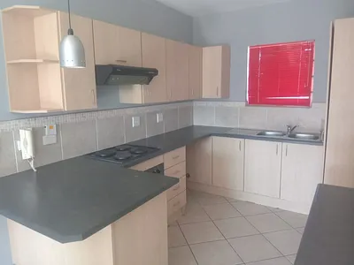 2 Bedroom Apartment To Rent in East London - LXWD.webp