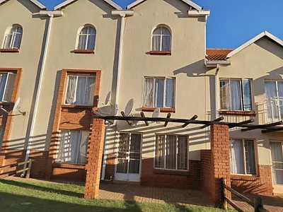 2 Bedroom Apartment For Sale in Akasia - edPk.webp